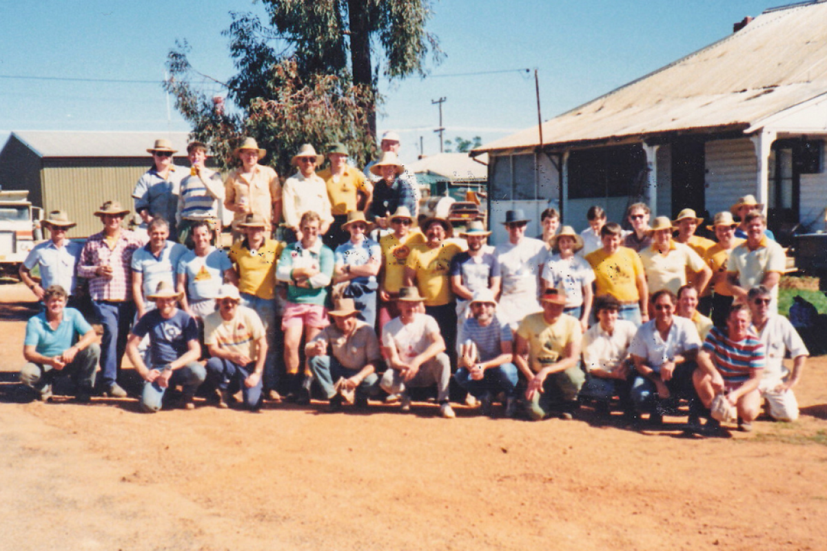 Peter Woodward participated in a clean up crew organised by the Apex organisation that came to assist following the Nyngan floods. Photos: Peter Woodward.