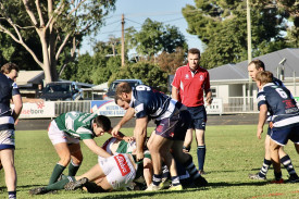 Simon Bell waiting for the ball