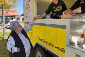 Wendy Clissold meeting Tradies in Sight team members at the Food Van.